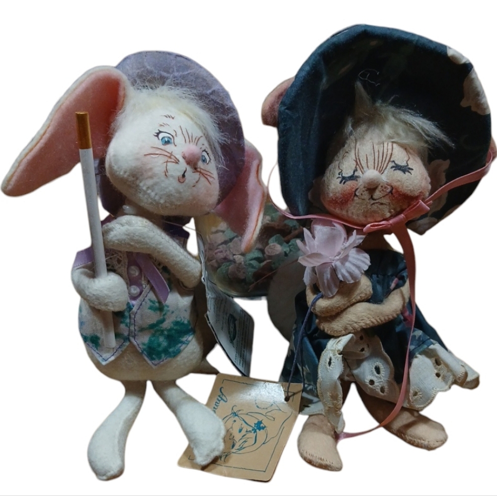 Vintage Annalee Mobilitee Bunny Lot: 1992 Girl w/ Blue Dress & 2005 Boy w/ Wand